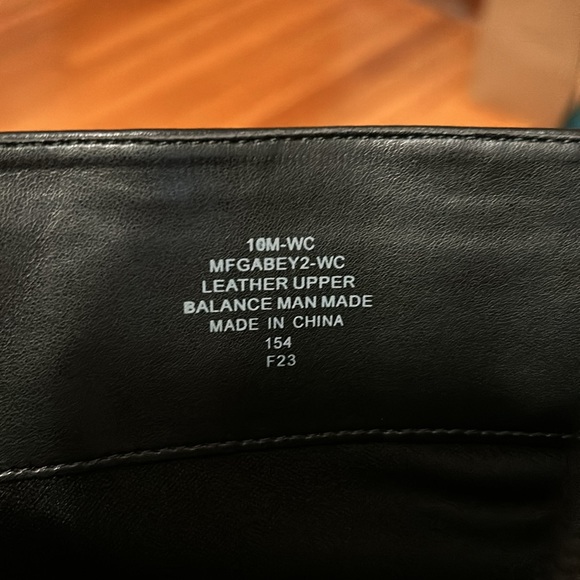 like new Marc Fisher Gabey Round Toe Block Heel Dress Boot Black 10 - Picture 9 of 9